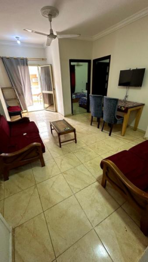 شقة 3 غرف مكيفة تري البحر بالبوسيت - Air conditioned 3br apartment with sea view